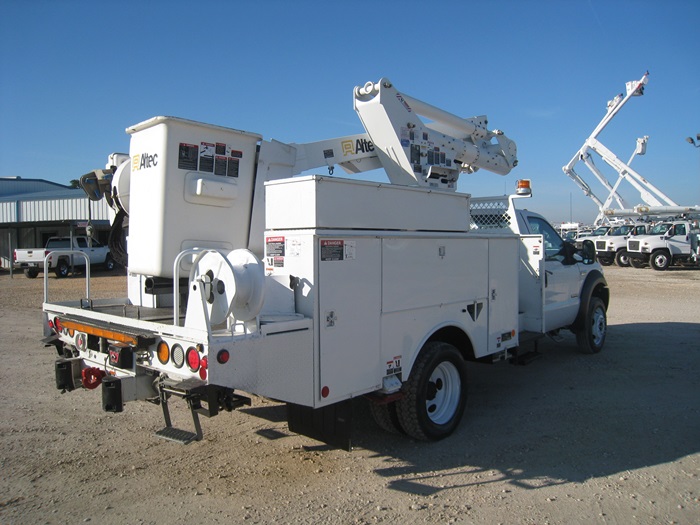 Hose Reels Bucket Truck.